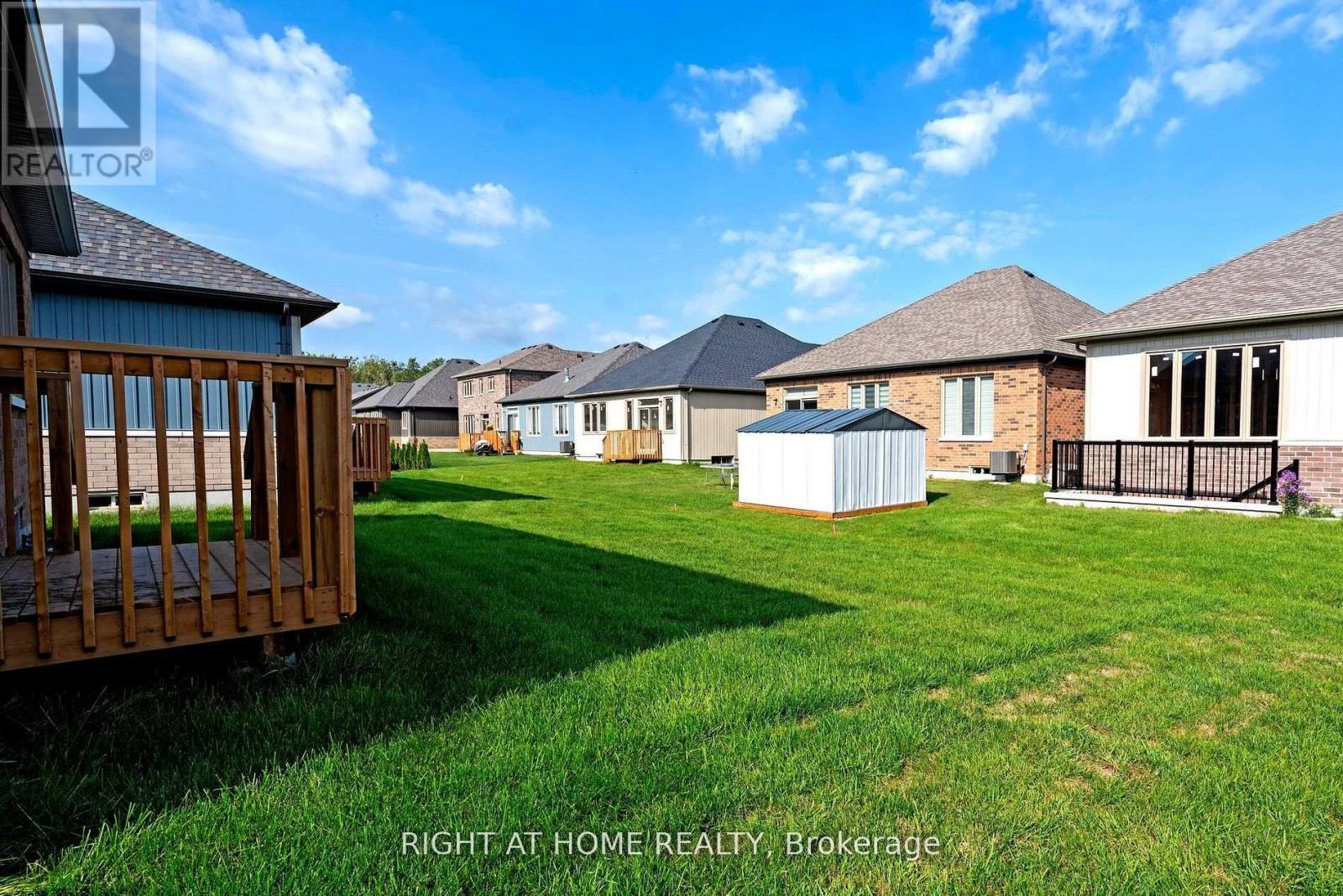 256 Duncan Street, Clearview, ON - Outdoor