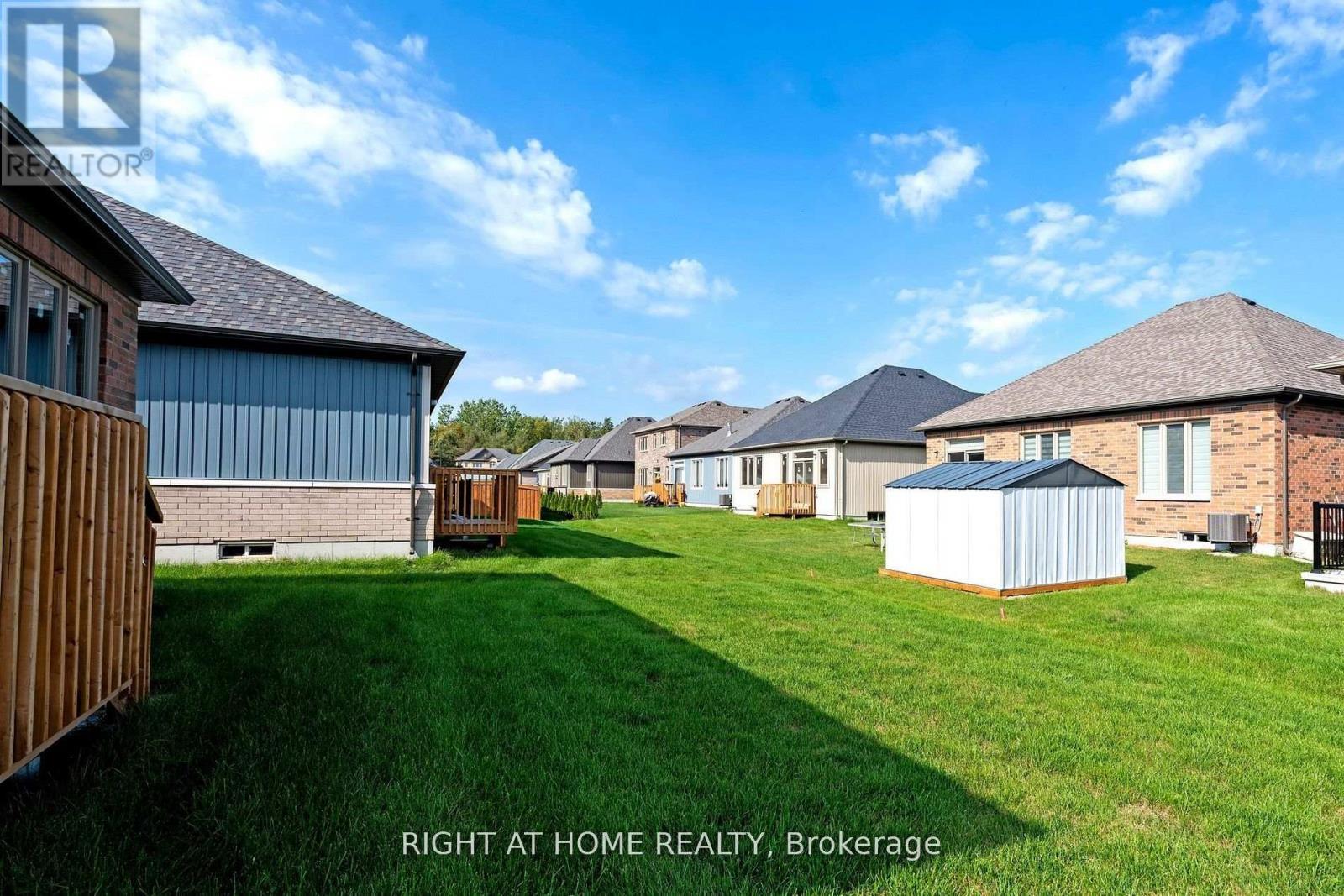 256 Duncan Street, Clearview, ON - Outdoor