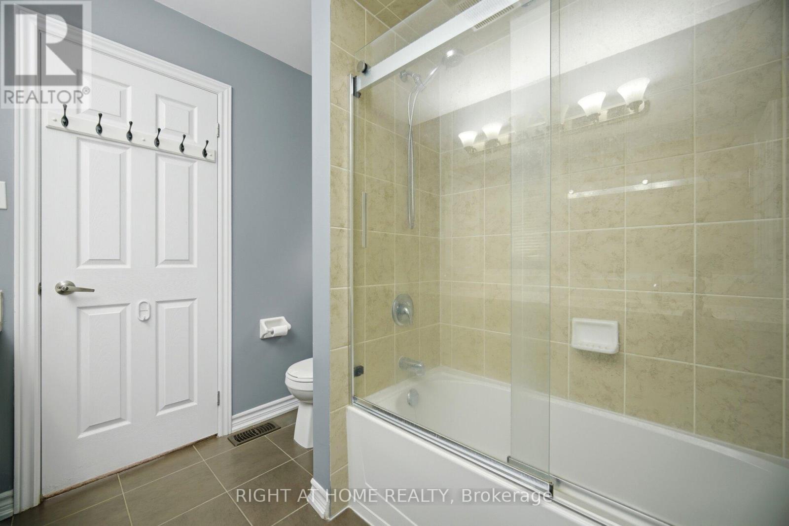 28 Marks Road, Springwater, ON - Indoor Photo Showing Bathroom