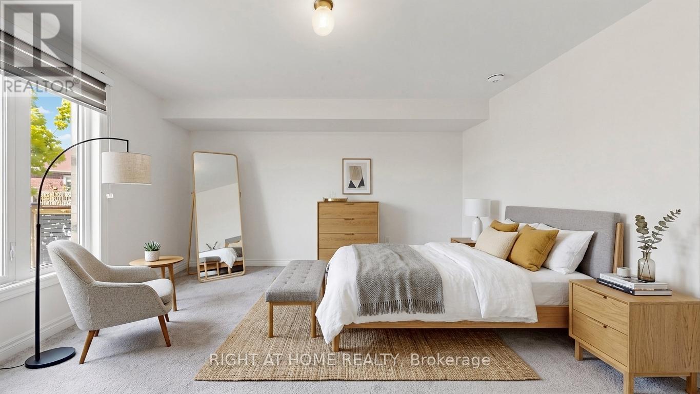 126 Kingsmere Crescent, New Tecumseth, ON - Indoor Photo Showing Bedroom