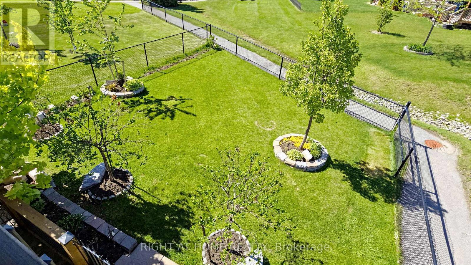 126 Kingsmere Crescent, New Tecumseth, ON - Outdoor