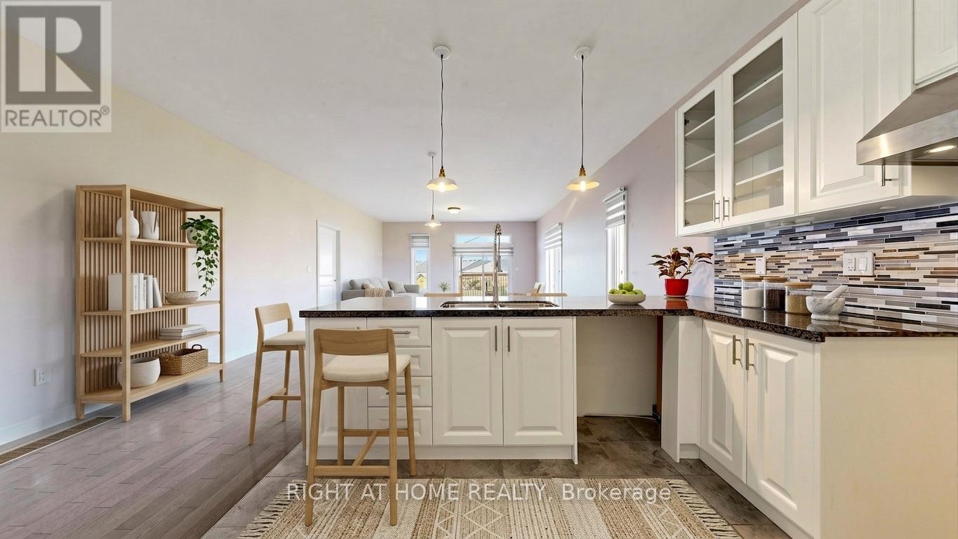 126 Kingsmere Crescent, New Tecumseth, ON - Indoor Photo Showing Kitchen