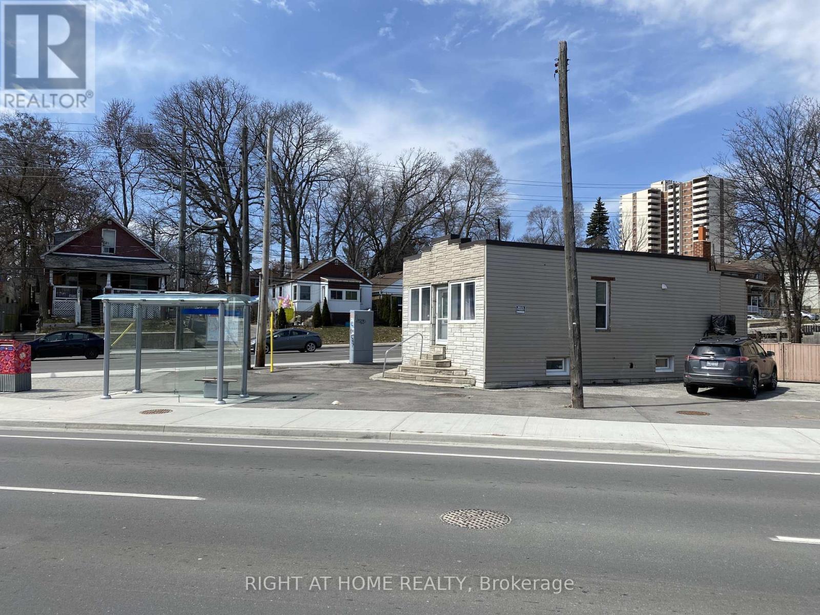 104 Danforth Road, Toronto, ON - Outdoor