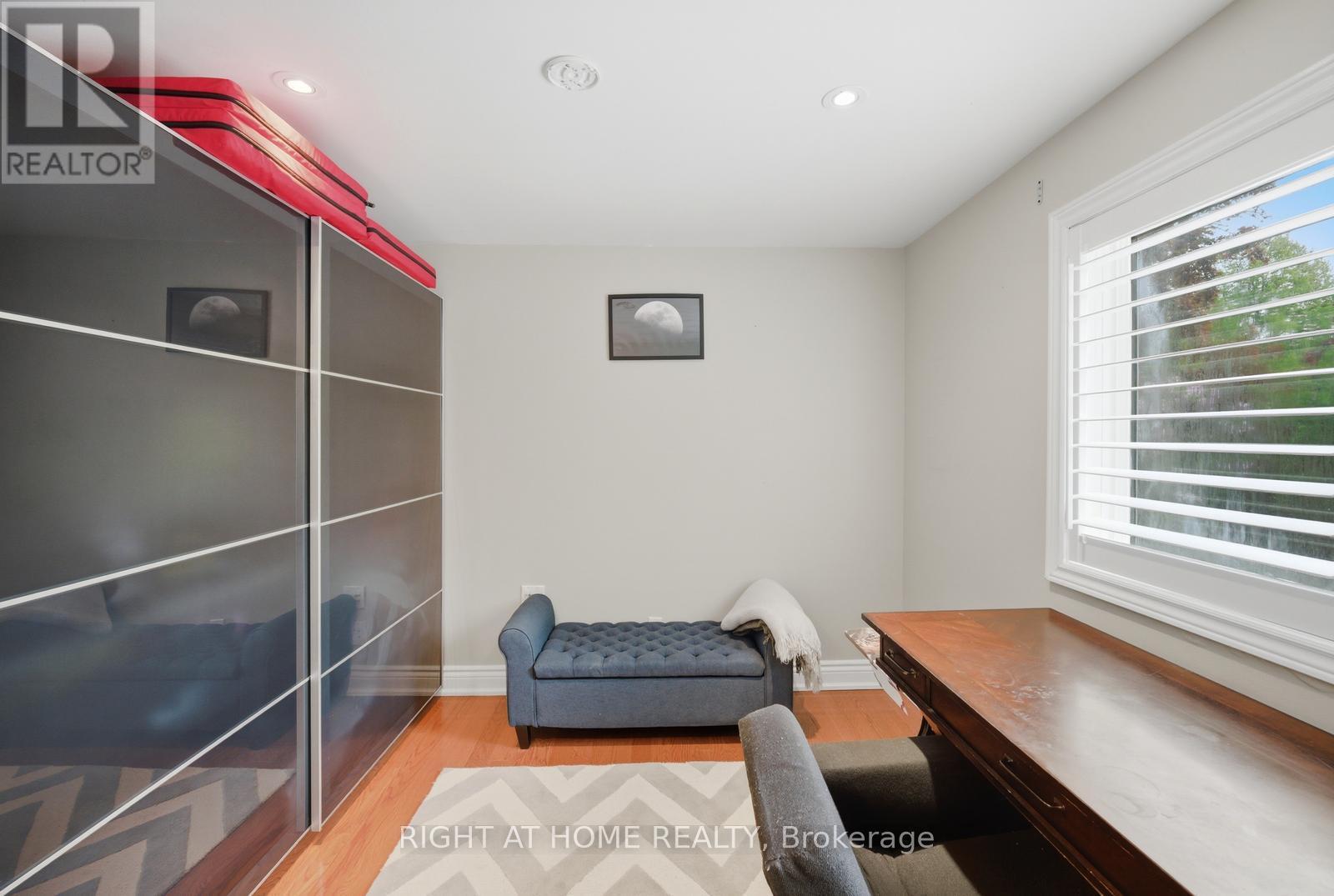 6415 Dunray Court, Mississauga, ON - Indoor