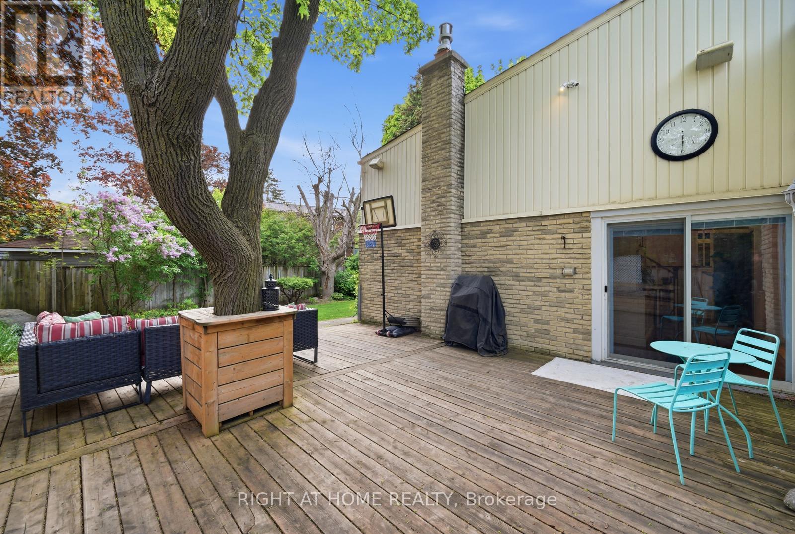 6415 Dunray Court, Mississauga, ON - Outdoor With Deck Patio Veranda With Exterior