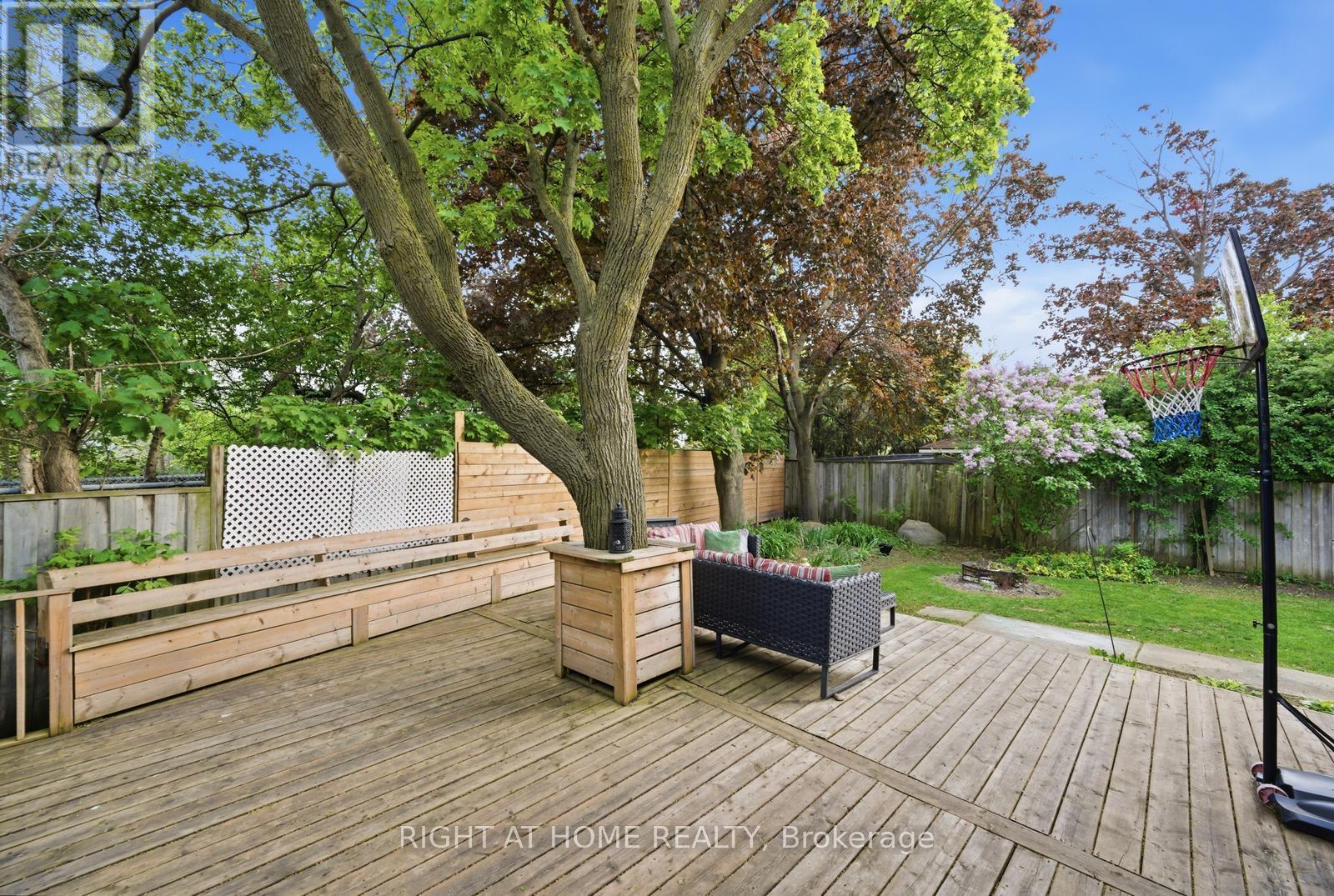 6415 Dunray Court, Mississauga, ON - Outdoor With Deck Patio Veranda