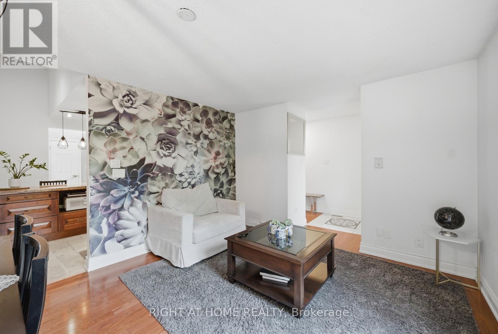 6415 Dunray Court, Mississauga, ON - Indoor Photo Showing Other Room