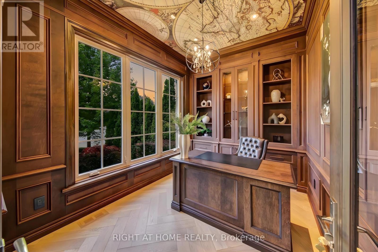 484 Avonwood Drive, Mississauga, ON - Indoor