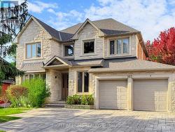963 NORTHERN PROSPECT CRESCENT Newmarket, ON L3X 1N8