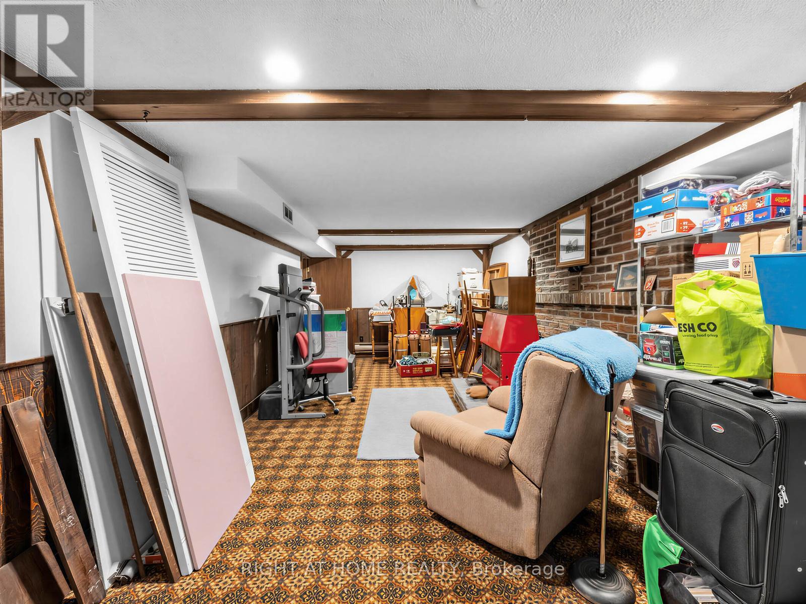 524 Colborne Street E, Oshawa, ON - Indoor Photo Showing Other Room