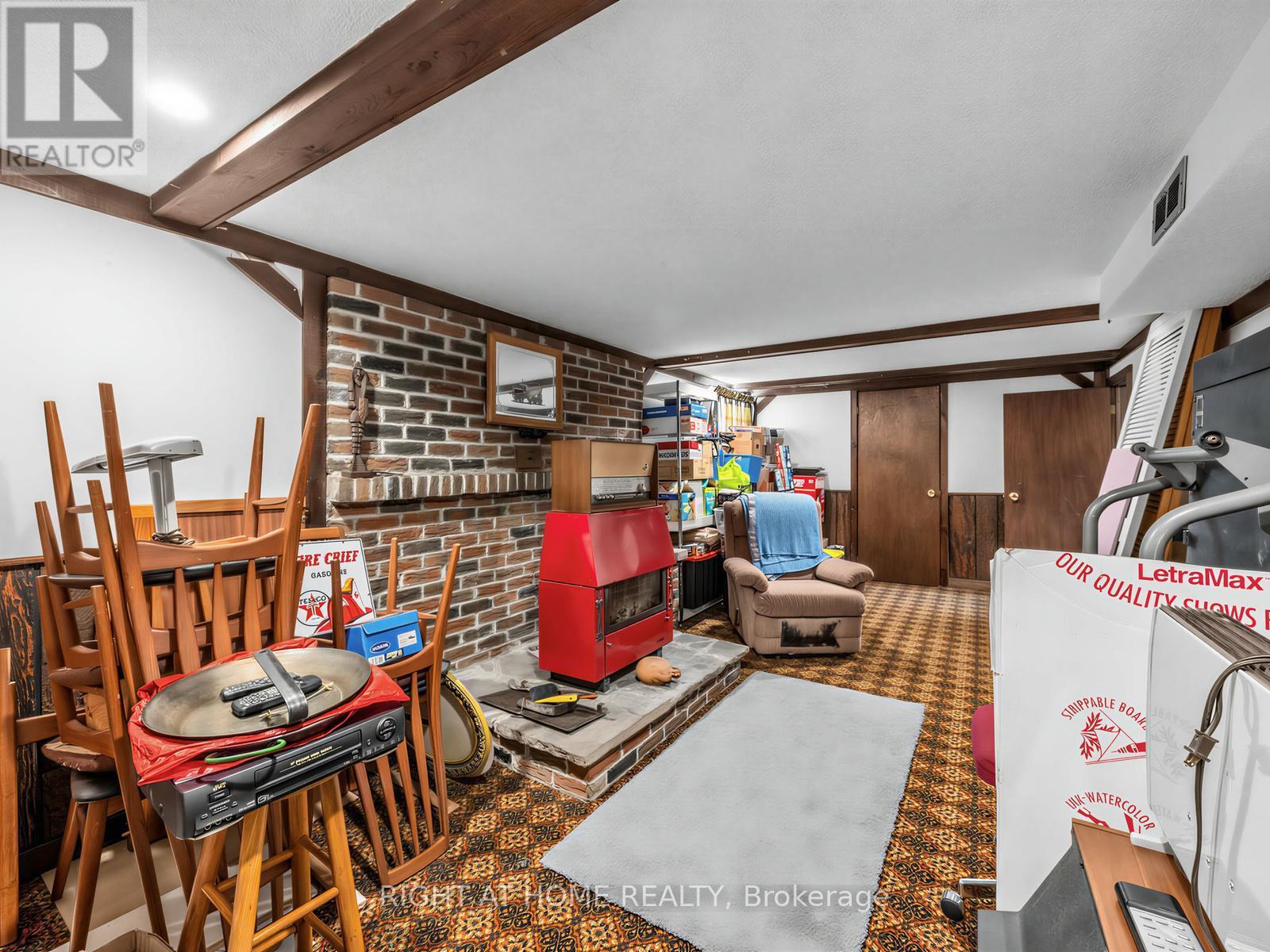 524 Colborne Street E, Oshawa, ON - Indoor Photo Showing Other Room