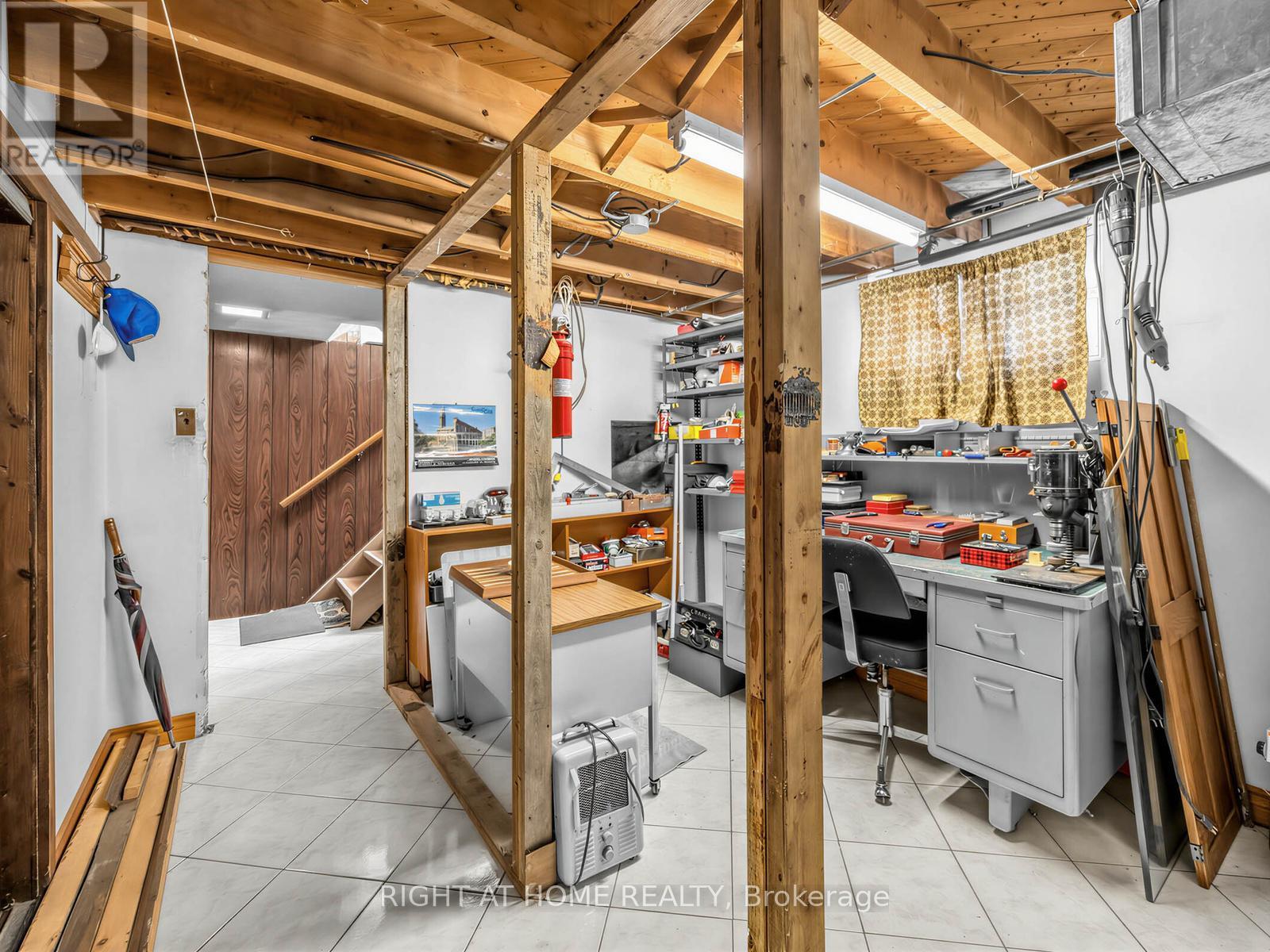524 Colborne Street E, Oshawa, ON - Indoor Photo Showing Basement