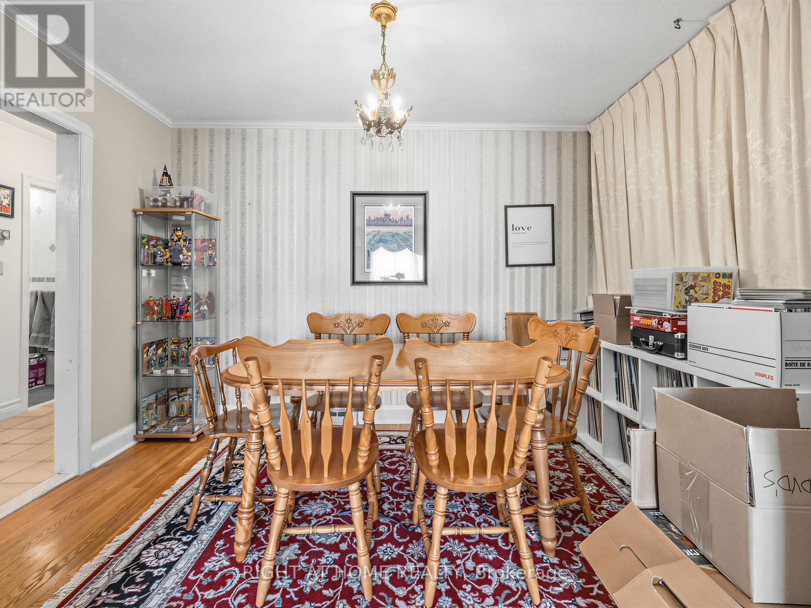 524 Colborne Street E, Oshawa, ON - Indoor Photo Showing Dining Room