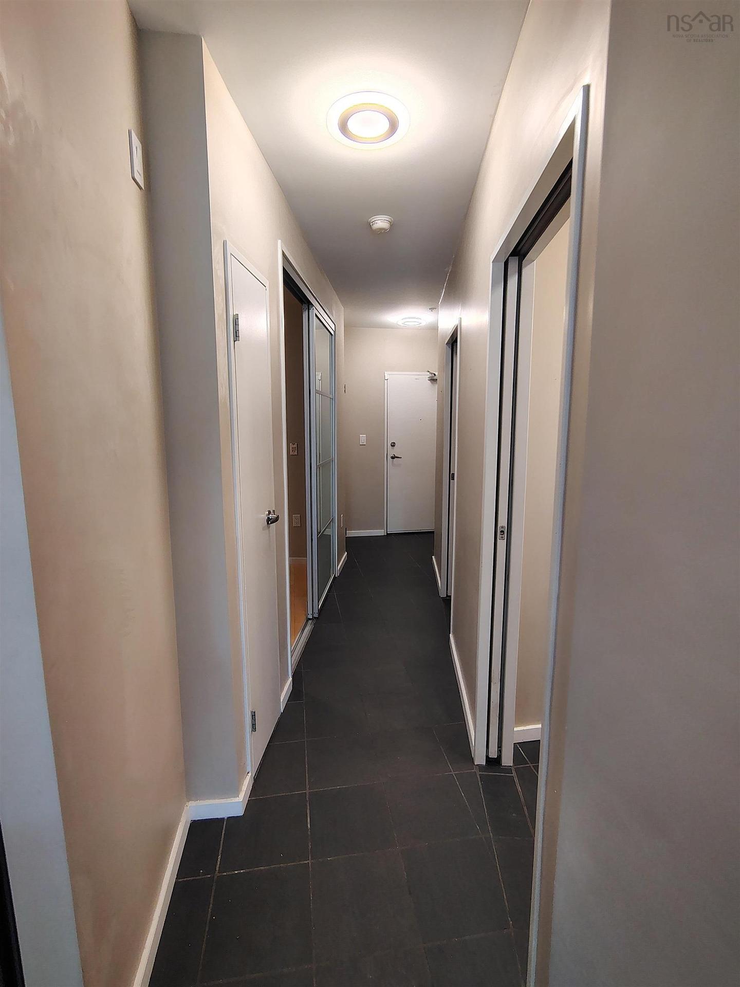 412 5221 Nora Bernard Street, Halifax, NS - Indoor Photo Showing Other Room
