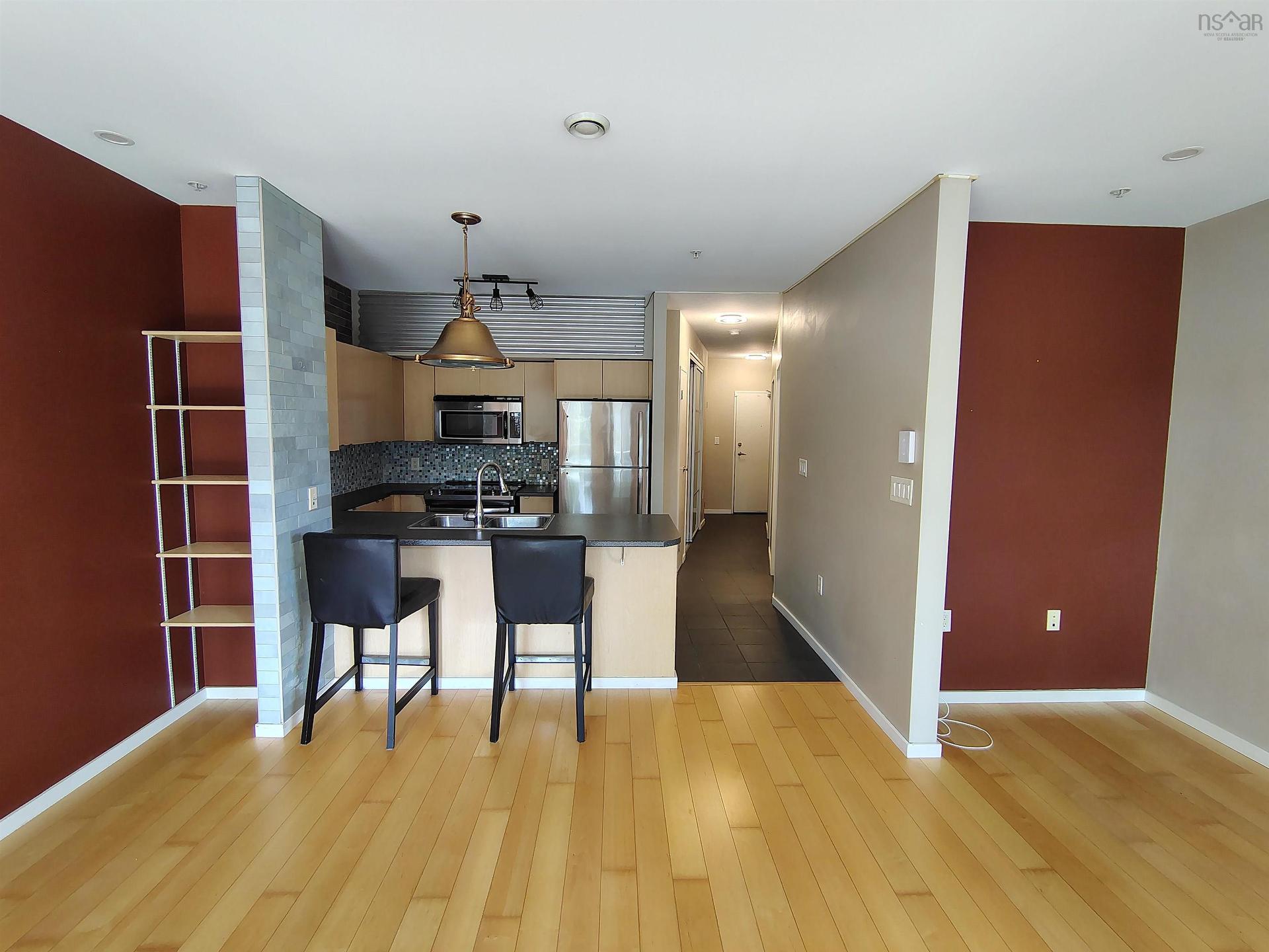 412 5221 Nora Bernard Street, Halifax, NS - Indoor Photo Showing Kitchen