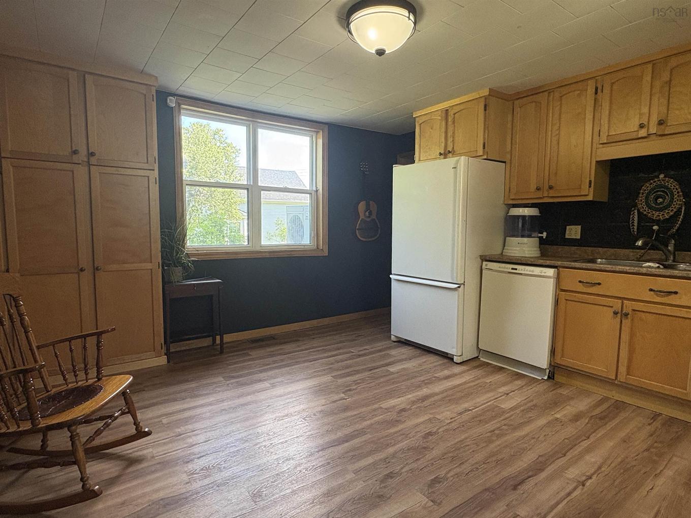 130 Mackay Street, Stellarton, NS - Indoor Photo Showing Kitchen