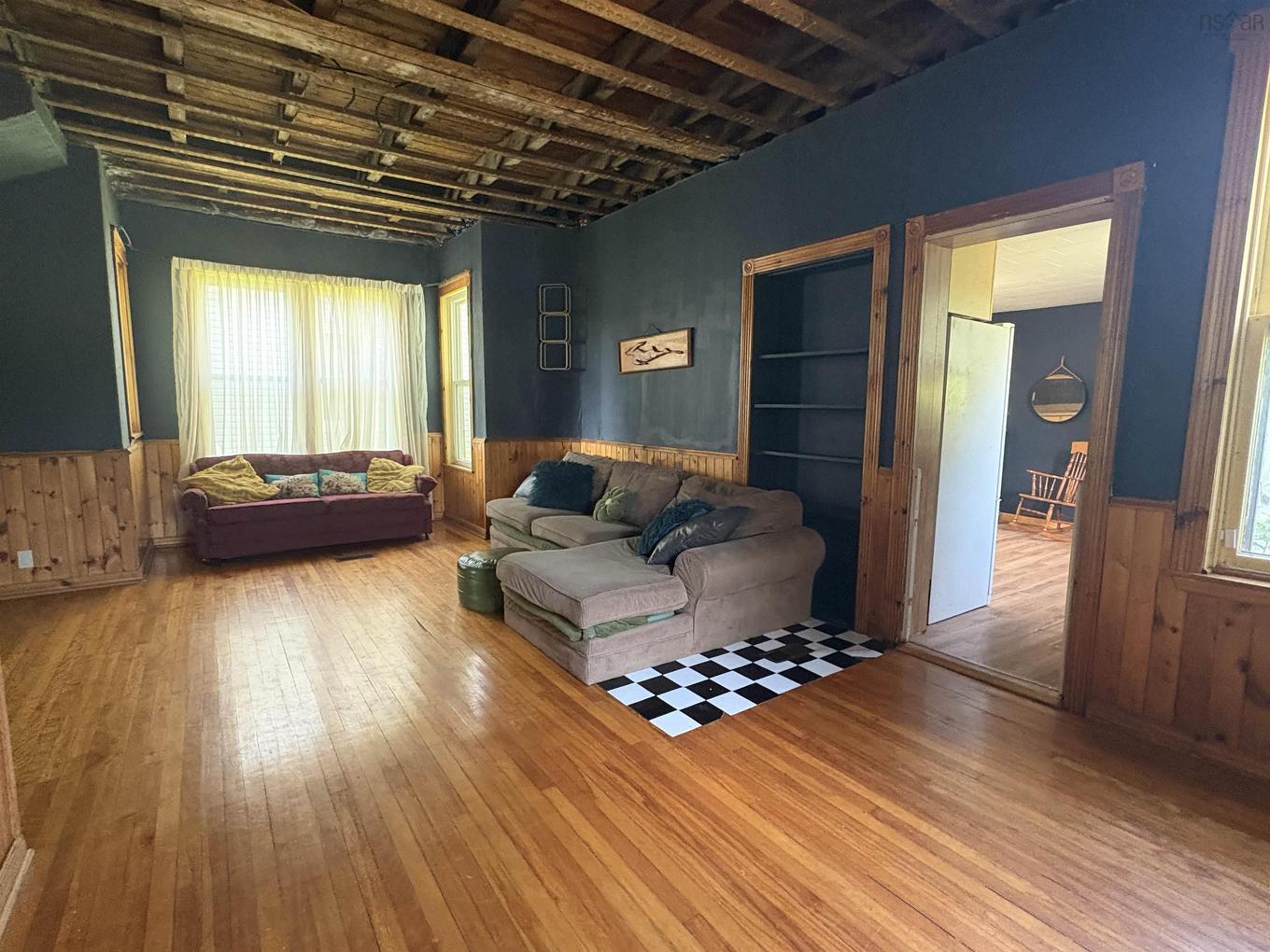 130 Mackay Street, Stellarton, NS - Indoor