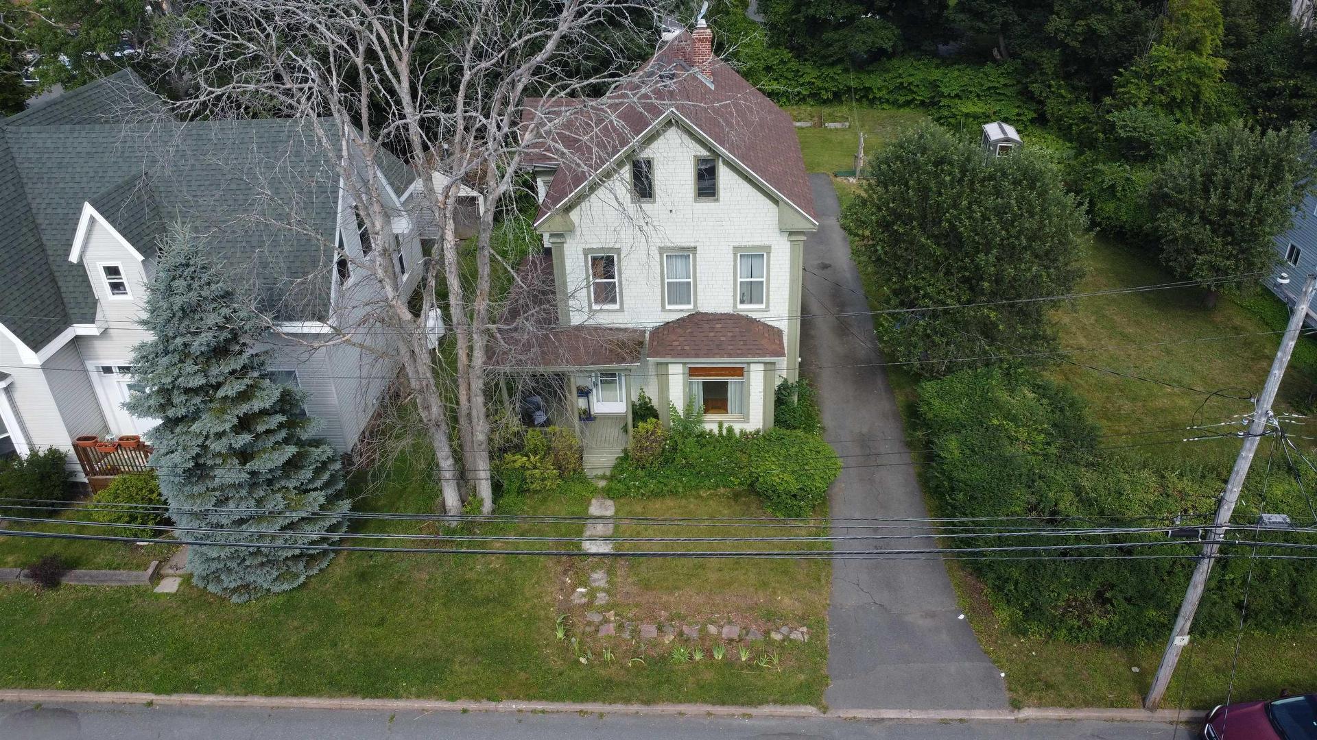 130 Mackay Street, Stellarton, NS - Outdoor