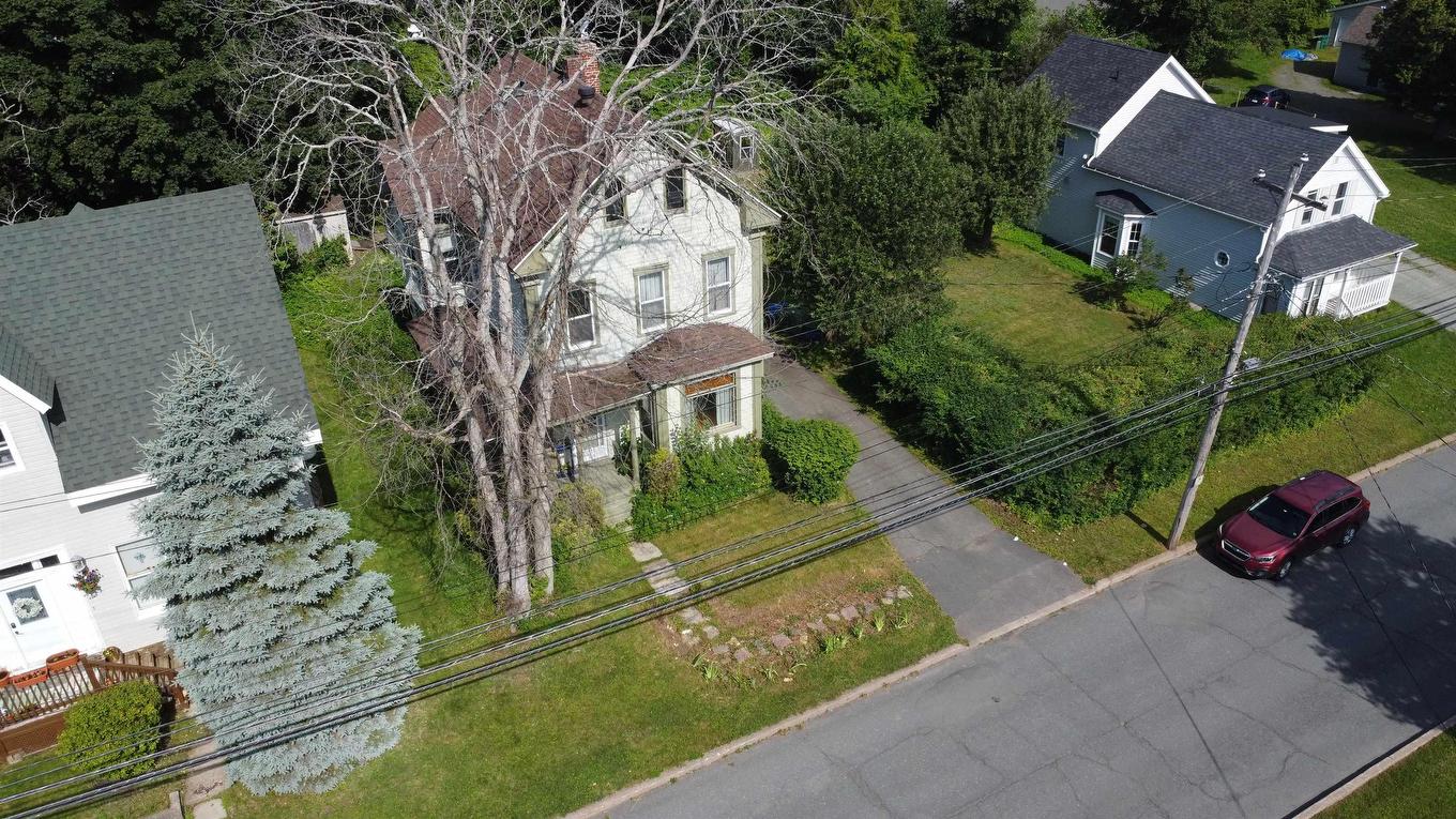 130 Mackay Street, Stellarton, NS - Outdoor