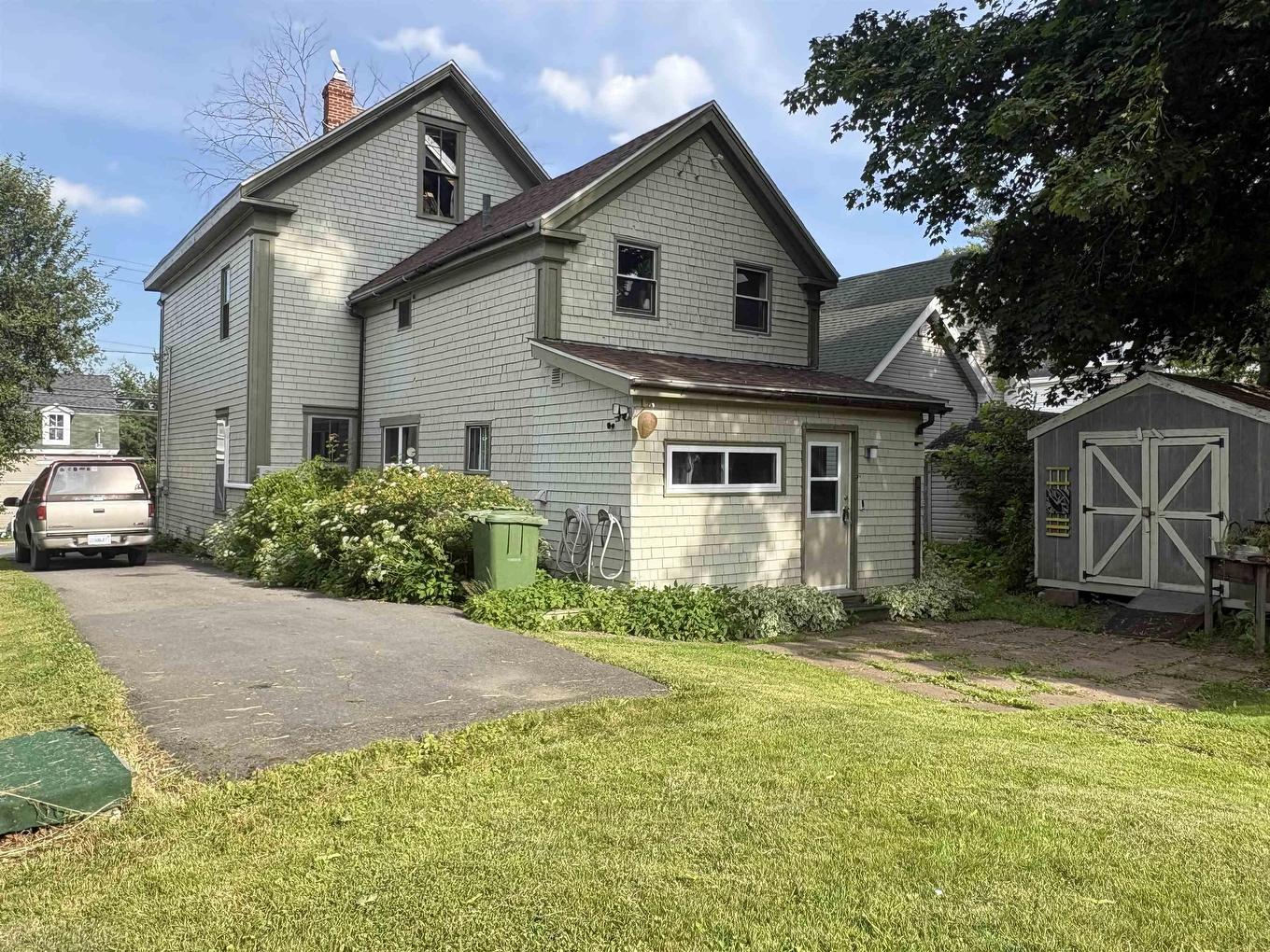 130 Mackay Street, Stellarton, NS - Outdoor