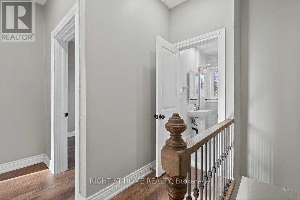 141 Ray Street N, Hamilton, ON - Indoor Photo Showing Other Room