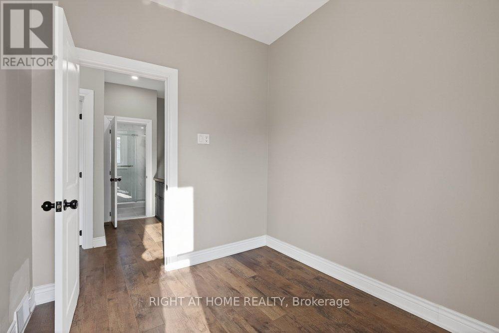 141 Ray Street N, Hamilton, ON - Indoor Photo Showing Other Room
