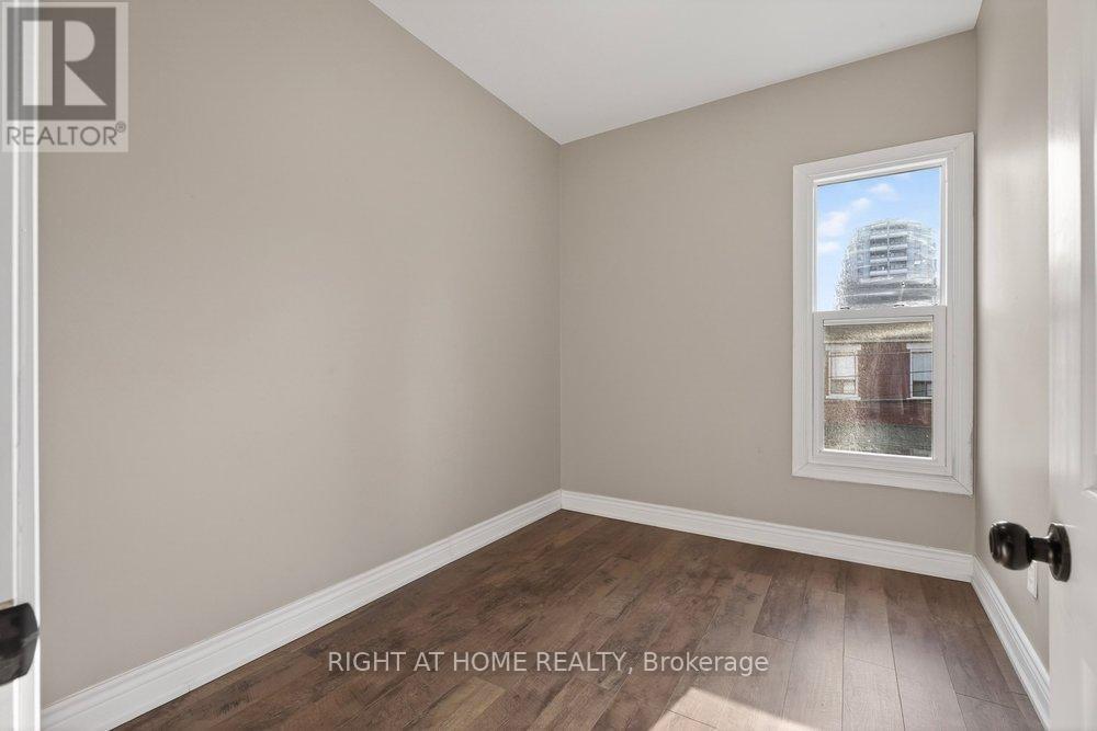 141 Ray Street N, Hamilton, ON - Indoor Photo Showing Other Room