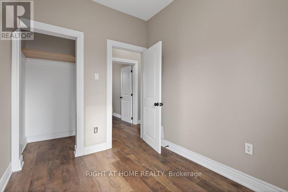 141 Ray Street N, Hamilton, ON - Indoor Photo Showing Other Room