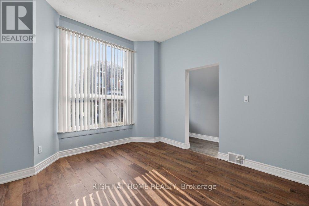 141 Ray Street N, Hamilton, ON - Indoor Photo Showing Other Room