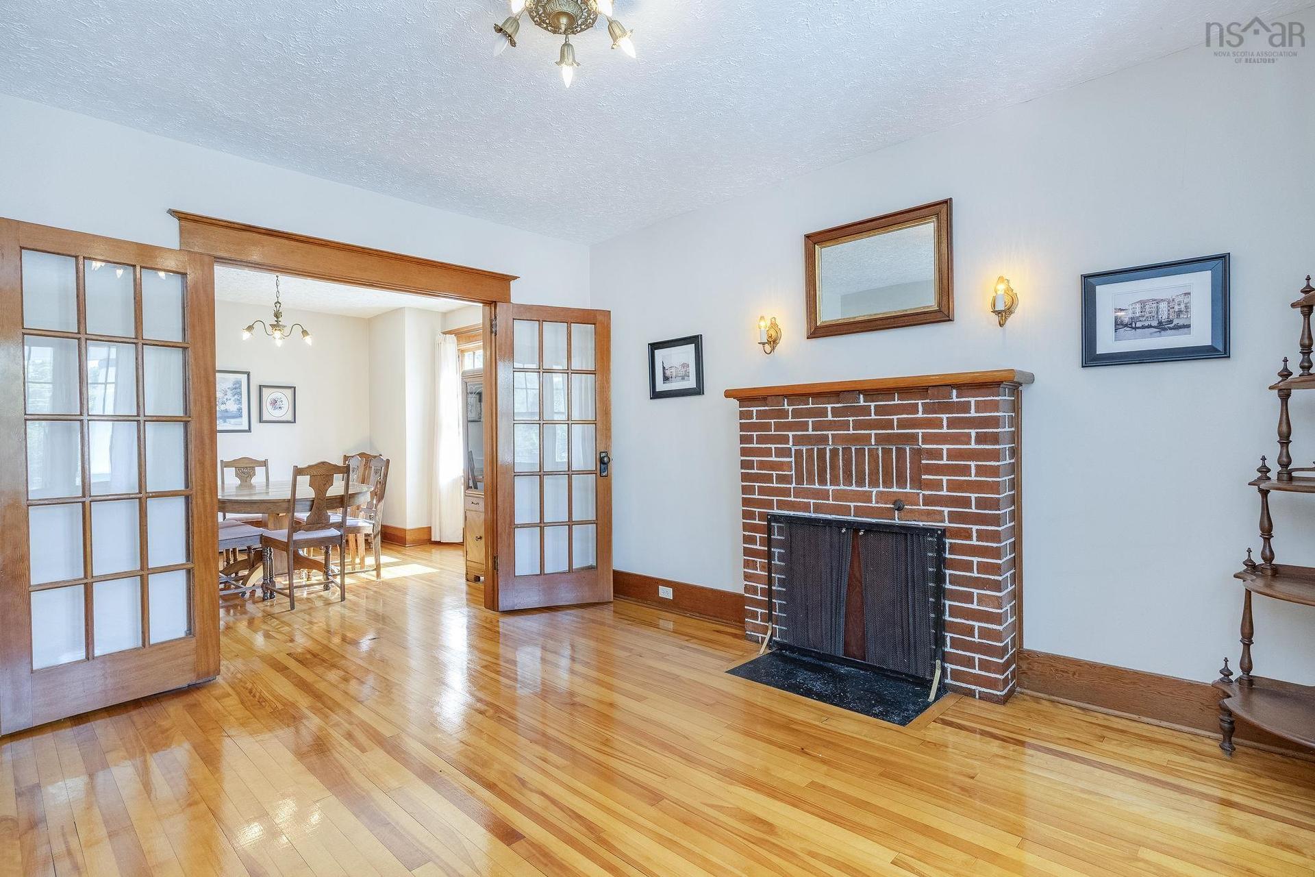 603 Sutherland Terrace, Kentville, NS - Indoor With Fireplace