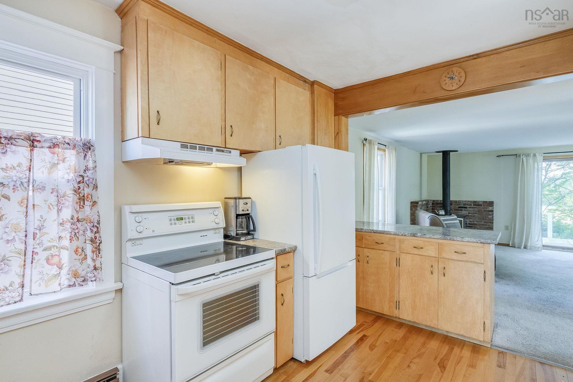 603 Sutherland Terrace, Kentville, NS - Indoor Photo Showing Kitchen