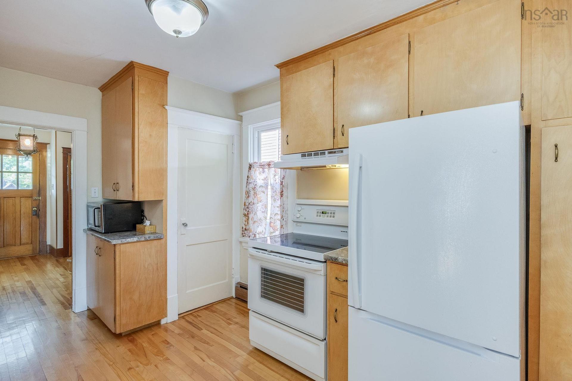 603 Sutherland Terrace, Kentville, NS - Indoor Photo Showing Kitchen