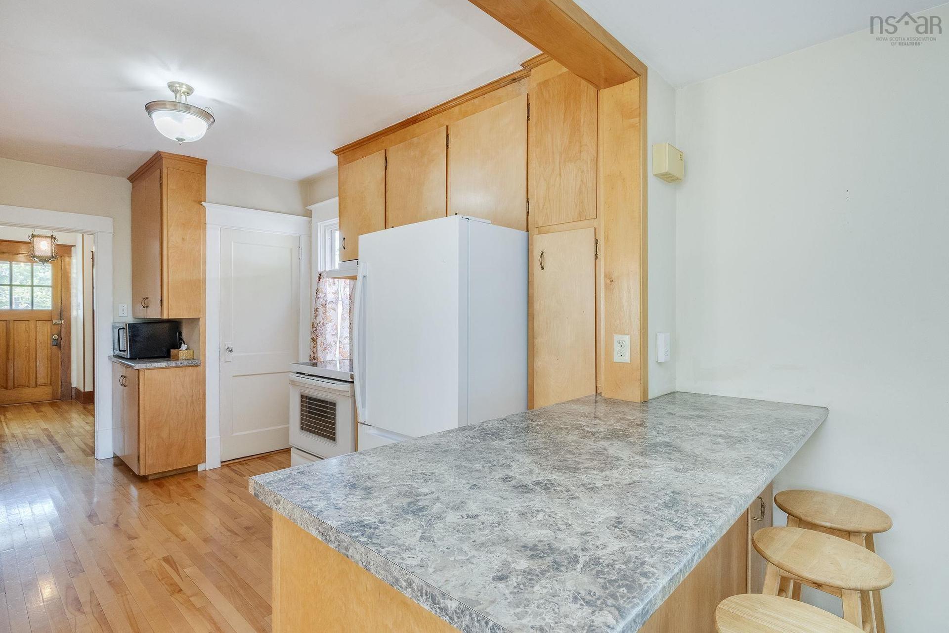 603 Sutherland Terrace, Kentville, NS - Indoor Photo Showing Kitchen