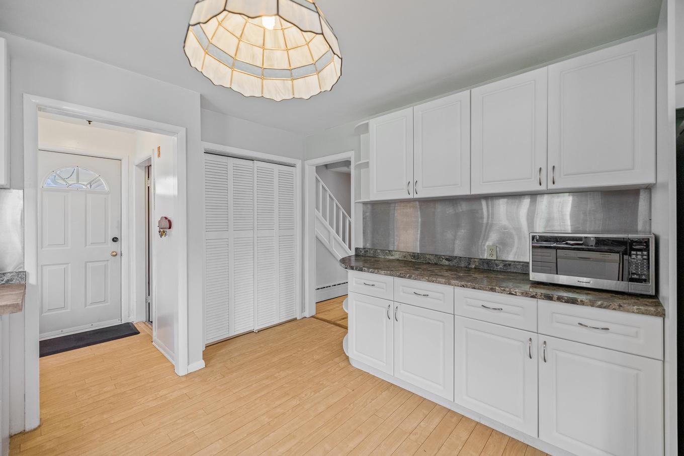 131 Nassau Street, Charlottetown, PE - Indoor Photo Showing Kitchen