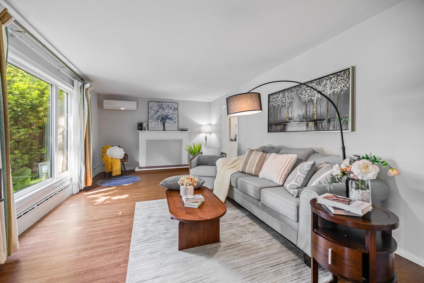 131 Nassau Street, Charlottetown, PE - Indoor Photo Showing Living Room With Fireplace