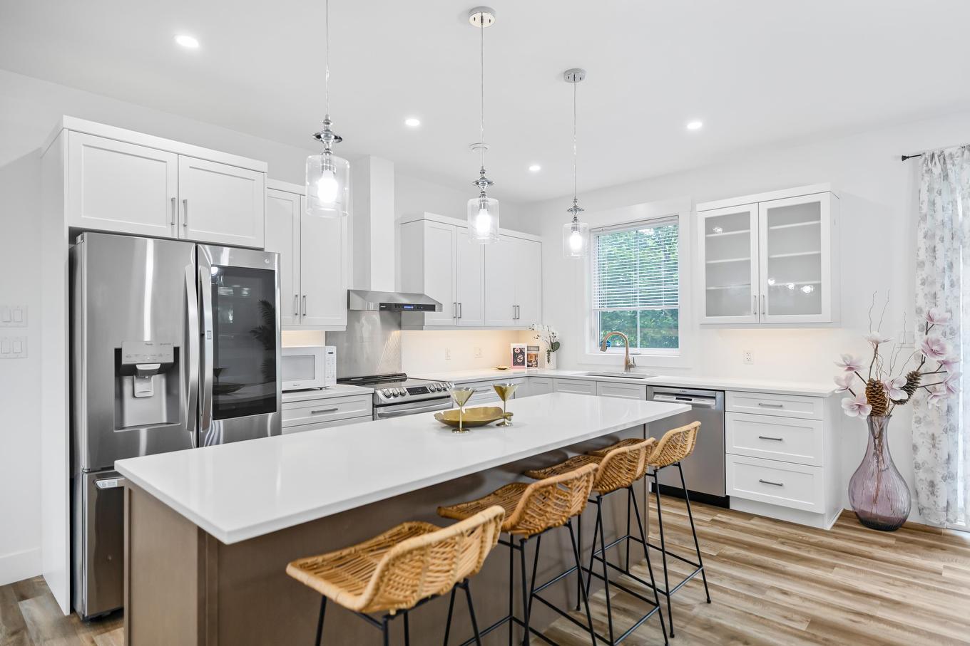 74 England Circle, Charlottetown, PE - Indoor Photo Showing Kitchen With Upgraded Kitchen