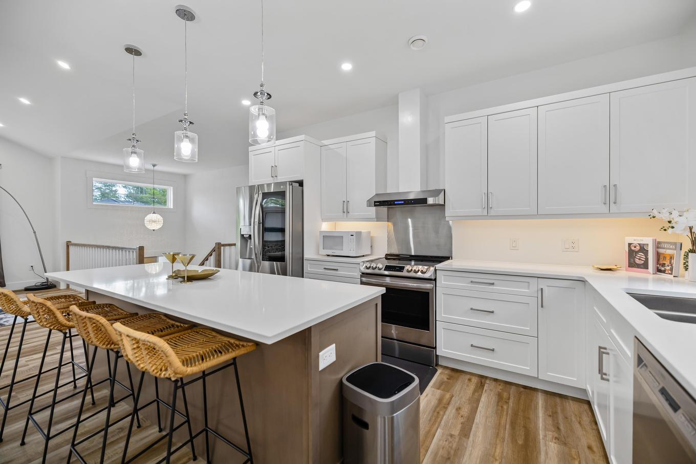 74 England Circle, Charlottetown, PE - Indoor Photo Showing Kitchen With Upgraded Kitchen