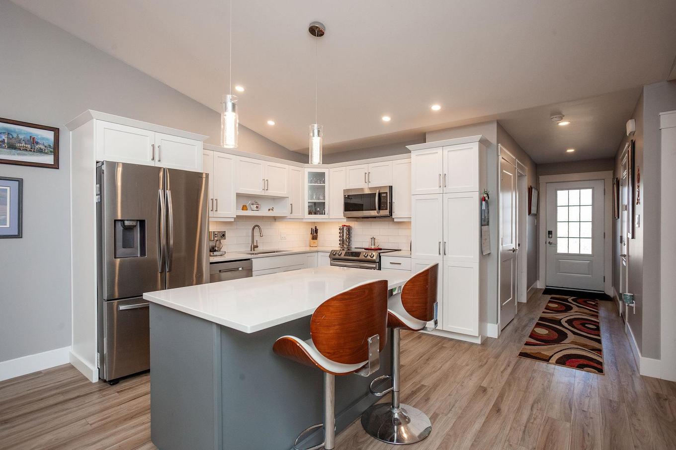 42 Beech Hill Avenue, Charlottetown, PE - Indoor Photo Showing Kitchen With Double Sink With Upgraded Kitchen