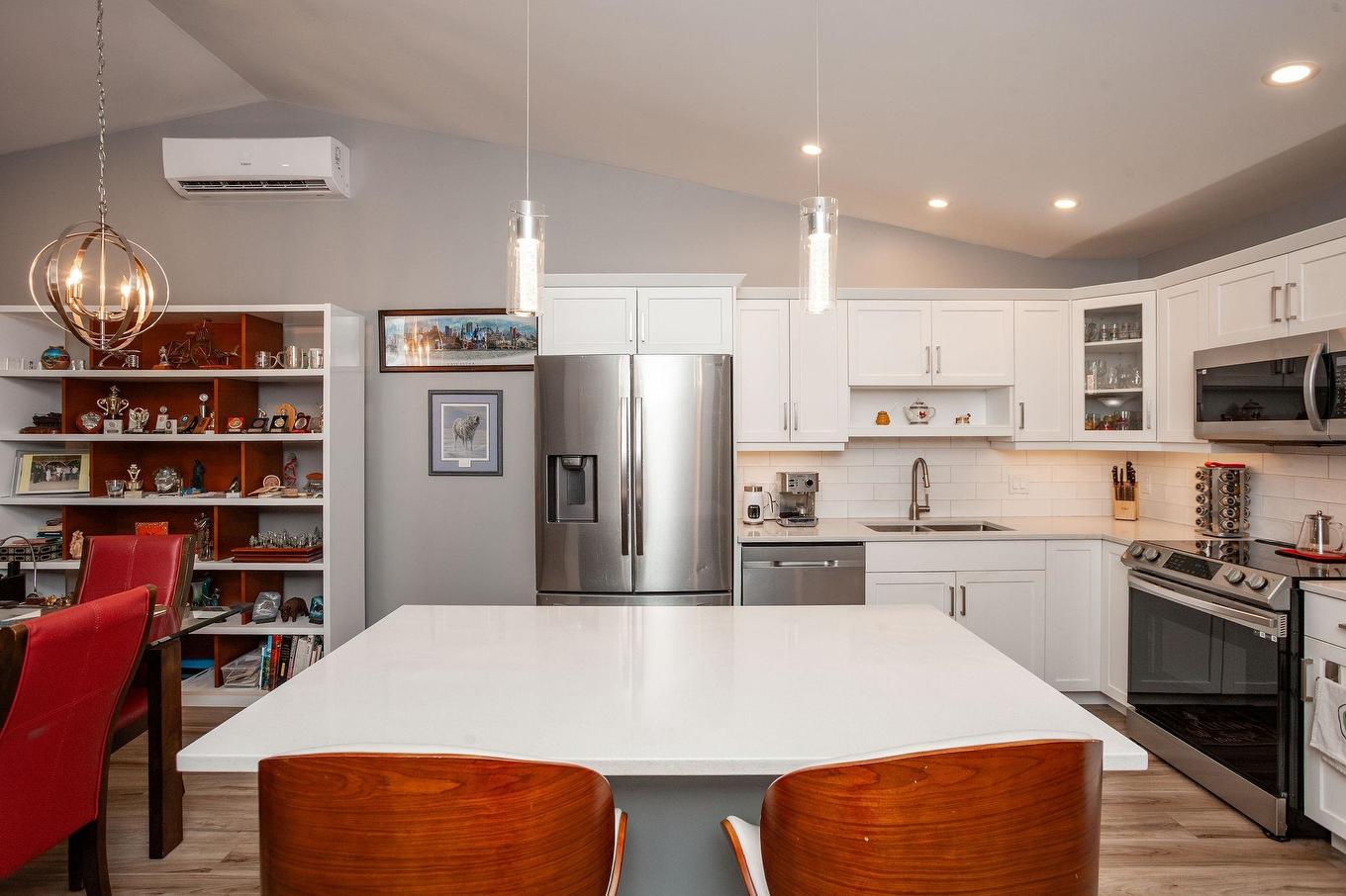 42 Beech Hill Avenue, Charlottetown, PE - Indoor Photo Showing Kitchen With Double Sink