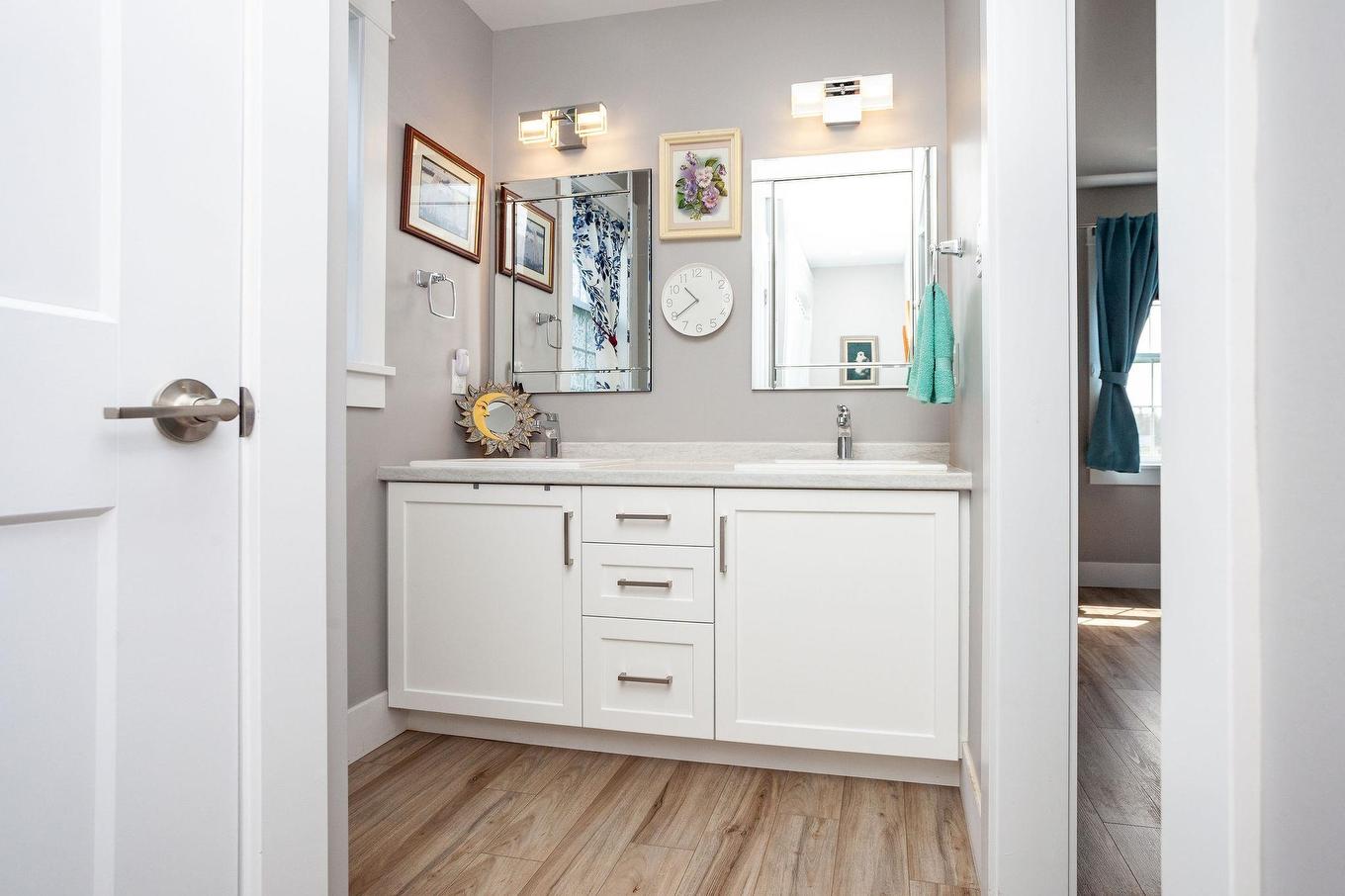 42 Beech Hill Avenue, Charlottetown, PE - Indoor Photo Showing Bathroom