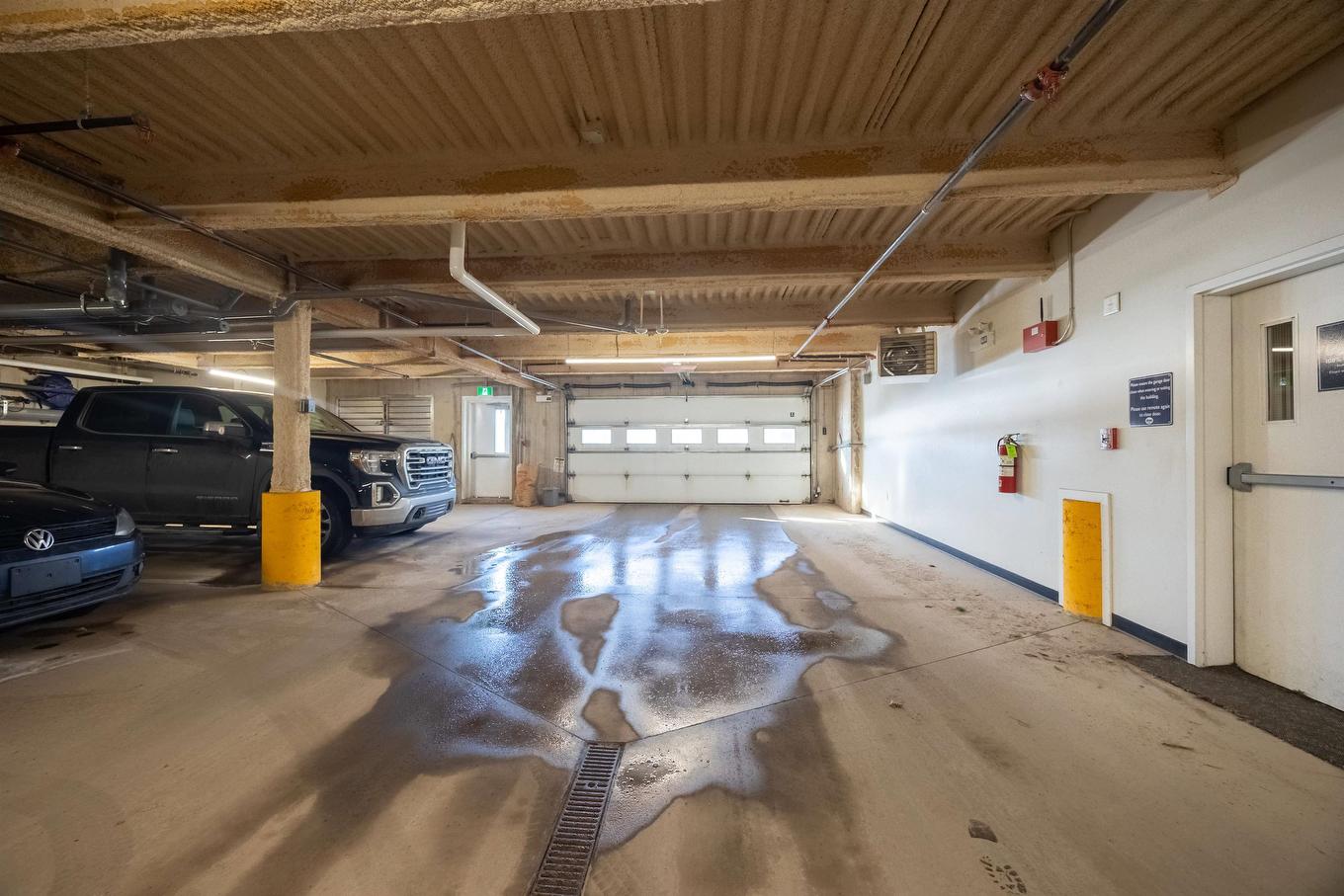 105 29 Stratford Road, Stratford, PE - Indoor Photo Showing Garage