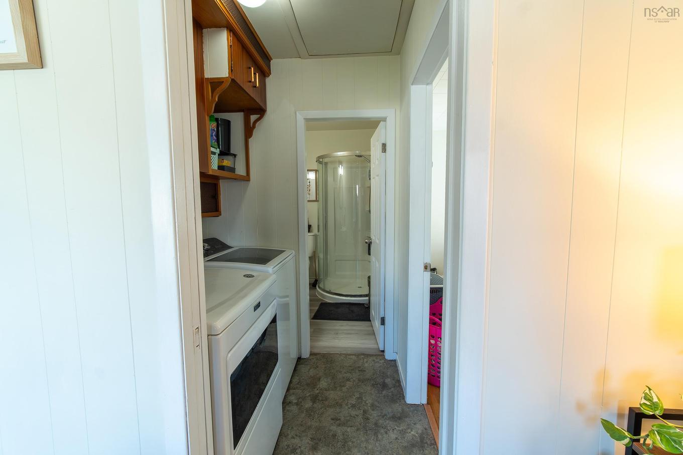 5 Edgewood Avenue, Amherst, NS - Indoor Photo Showing Laundry Room