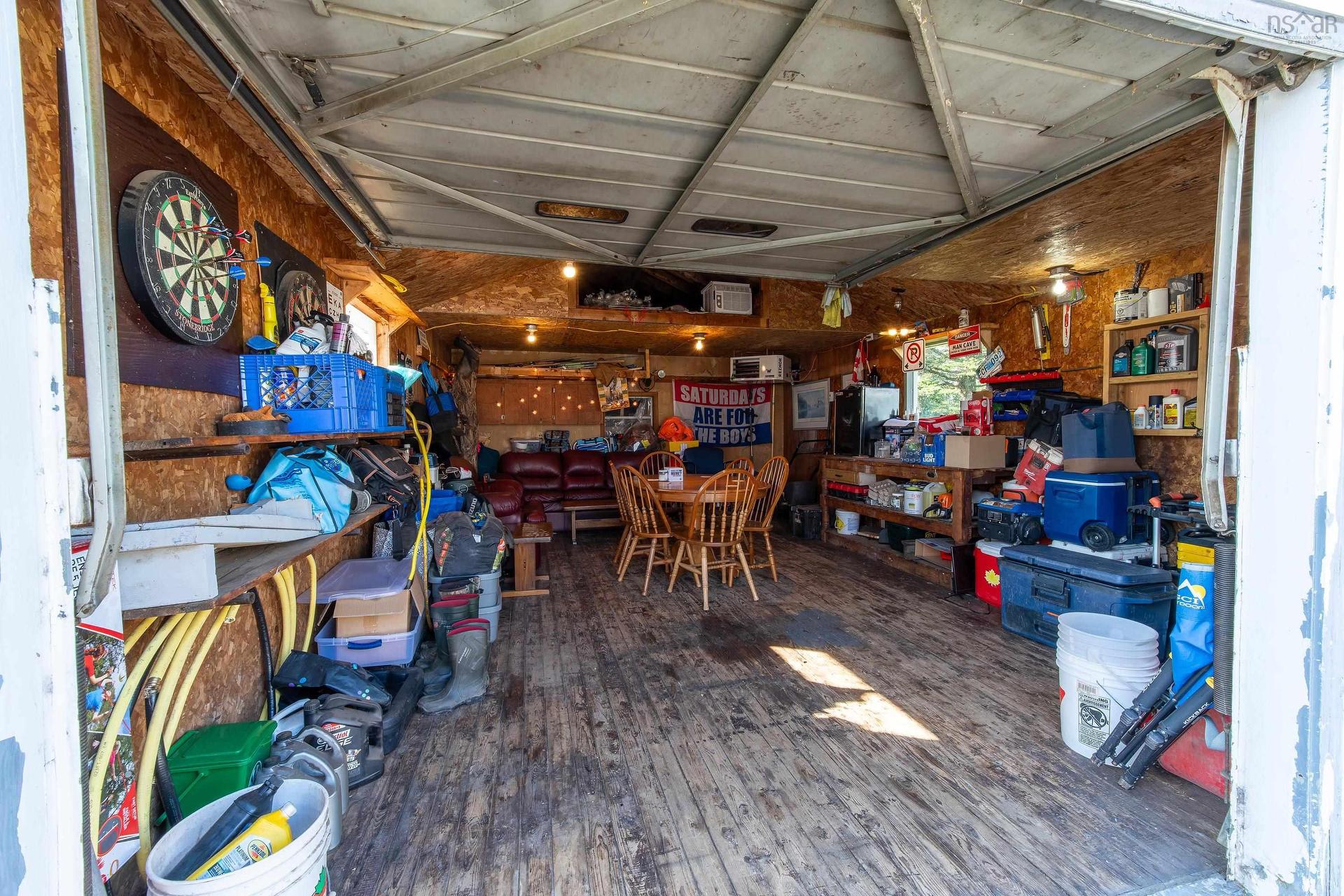 5 Edgewood Avenue, Amherst, NS - Indoor Photo Showing Other Room