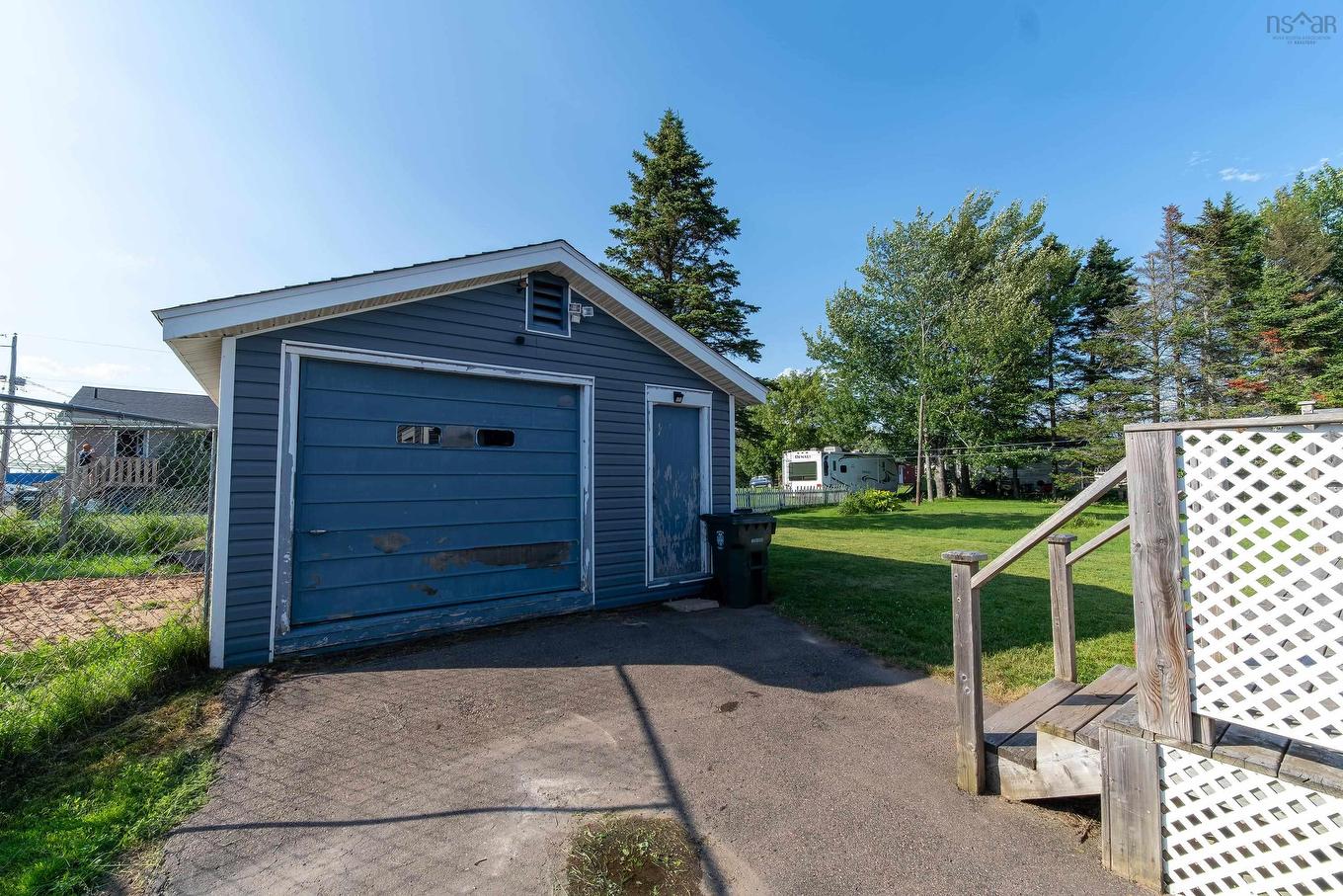5 Edgewood Avenue, Amherst, NS - Outdoor With Exterior