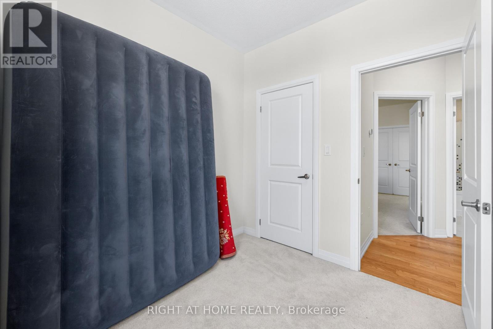 24 Monreau Drive, Brampton, ON - Indoor