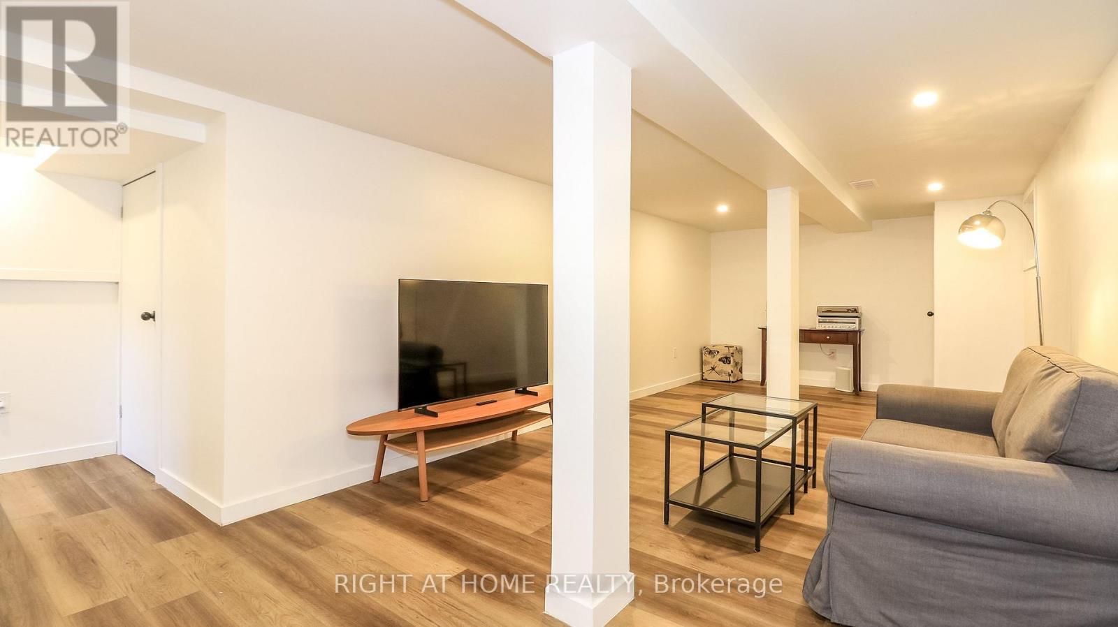 2988 25Th Sideroad, Innisfil, ON - Indoor