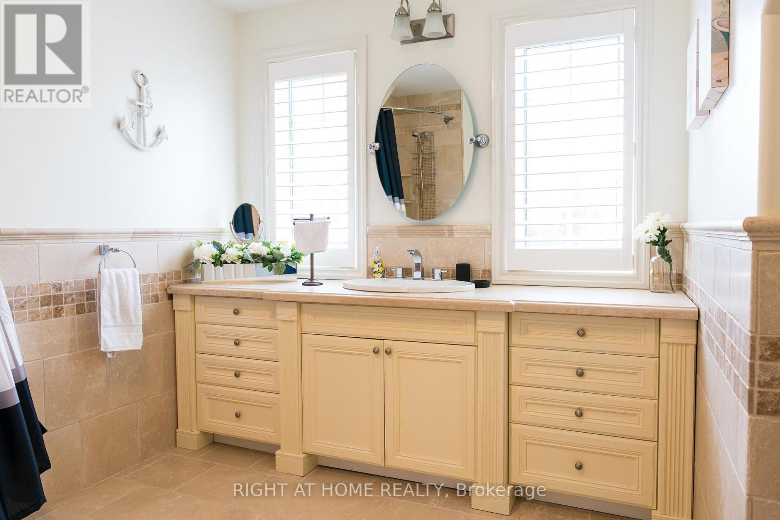 Upstair Bathroom - 57 Old Trail Road, Tiny, ON - Indoor Photo Showing Bathroom