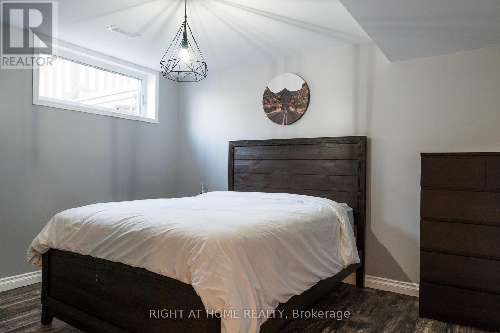 Bedroom 6 - 57 Old Trail Road, Tiny, ON - Indoor Photo Showing Bedroom