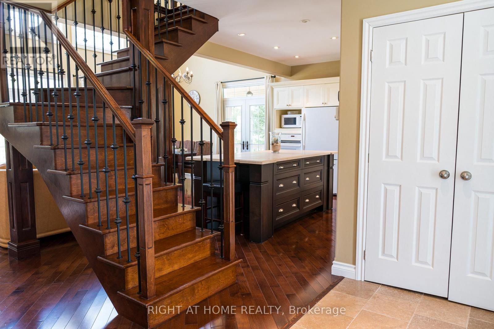 57 Old Trail Road, Tiny, ON - Indoor Photo Showing Other Room