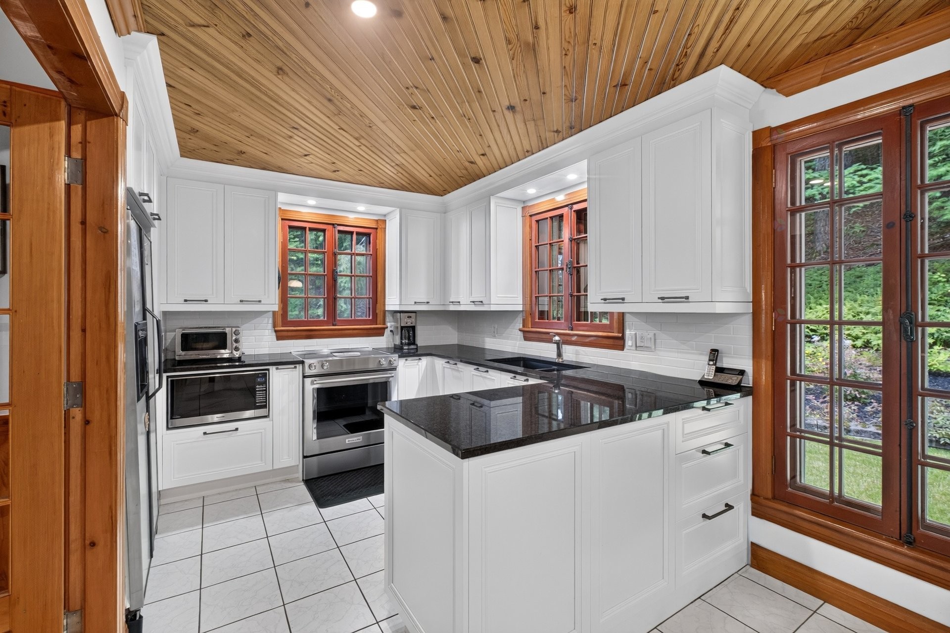 Cuisine - 751 Ch. Duplessis, Sherbrooke (Fleurimont), QC - Indoor Photo Showing Kitchen